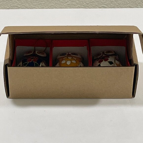 (NEW) Collectible ENAMEL CLOISONNE OWLS Set of 3 Hanging Ornaments - Picture 3 of 9